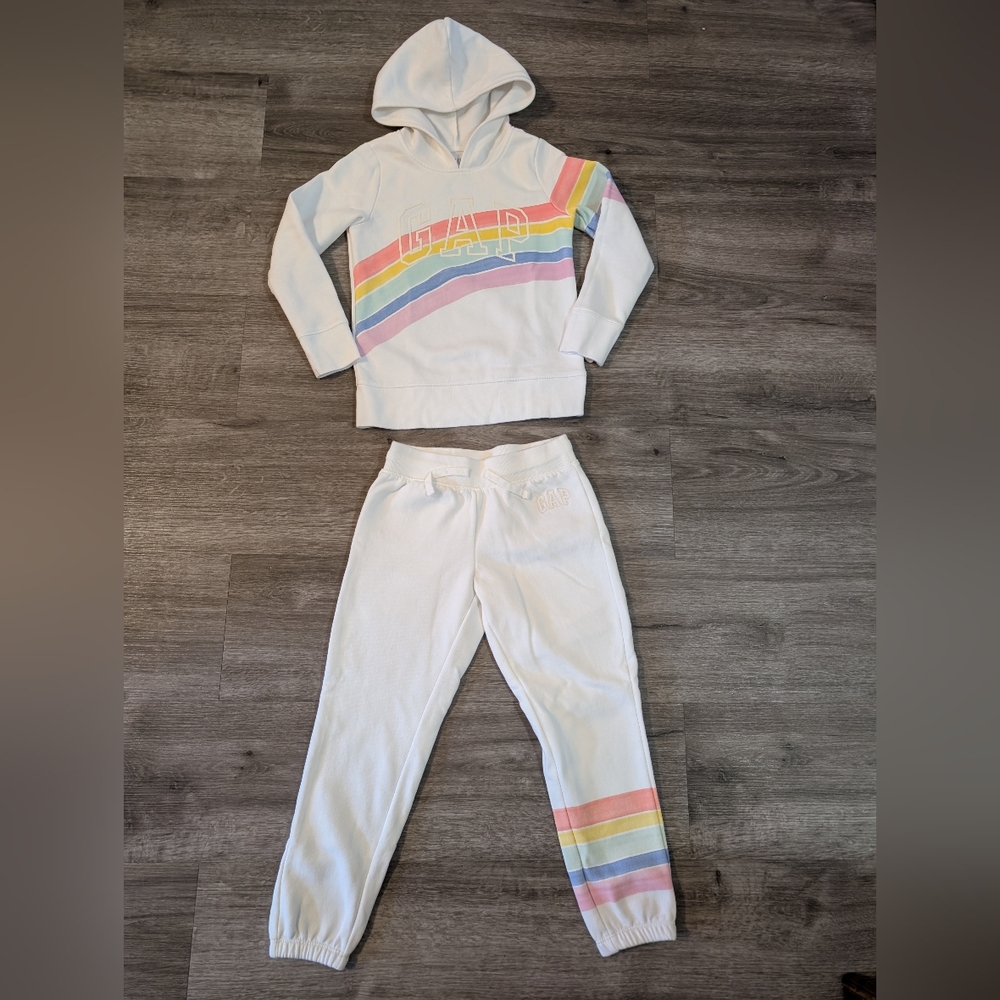 Like new Gap kid set